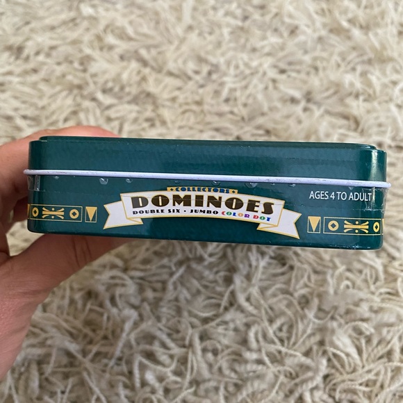 Cardinal Collectors Dominoes 28 Shiny Jumbo Color Dot Dominoes Double Six - Picture 3 of 5